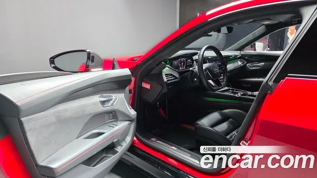 Audi RS e-tron GT — Фото автомобиля 7