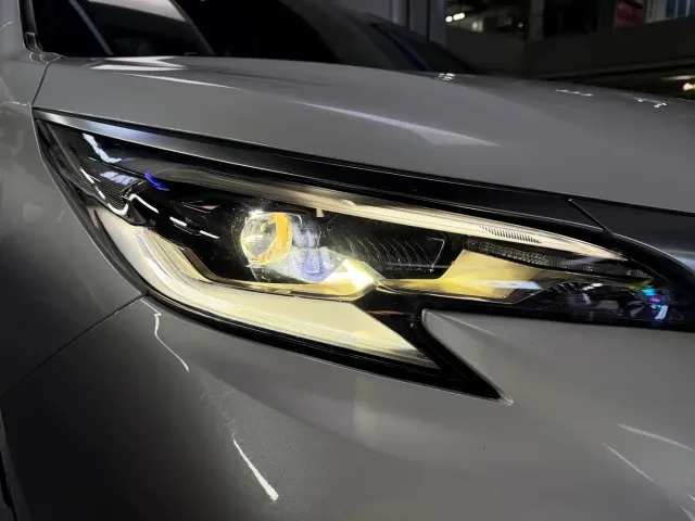Toyota Granvia — Фото автомобиля 11