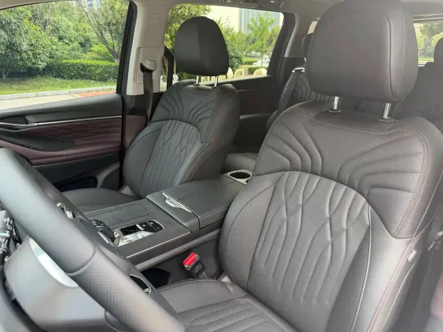 GAC Trumpchi M8 — Фото автомобиля 16