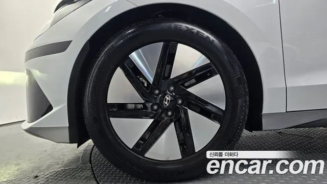 Hyundai Ioniq6 — Фото автомобиля 5