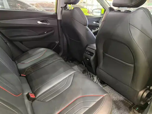 Geely Binrui — Фото автомобиля 6