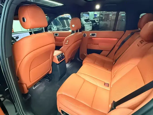 Li Auto L7 — Фото автомобиля 9