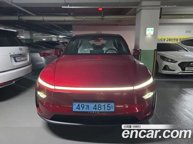 Фотография автомобиля — Tesla Model Y