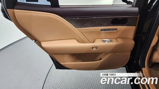 Genesis G90 — Фото автомобиля 19