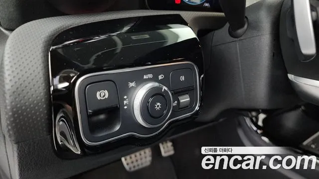 Mercedes-Benz A-Class — Фото автомобиля 16
