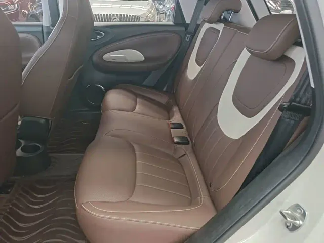 Wuling Bingo — Фото автомобиля 16