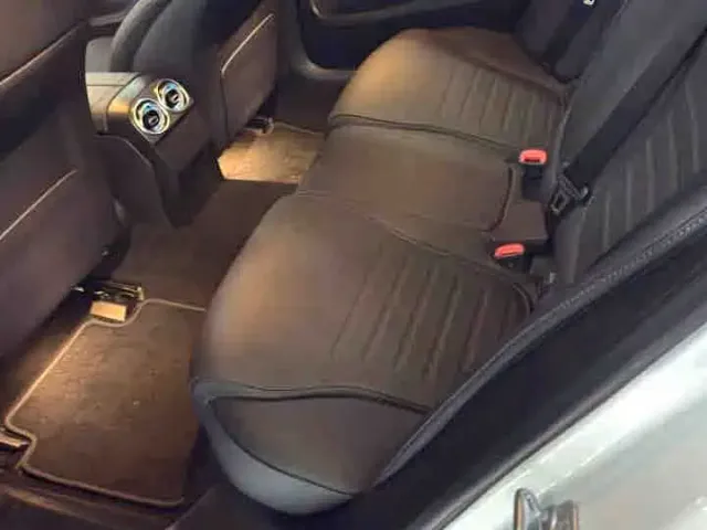 Mercedes-Benz C-Class — Фото автомобиля 2