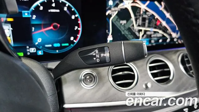 Mercedes-Benz E-Class E-класс W213 E350 4MATIC Exclusive — Фото автомобиля 7