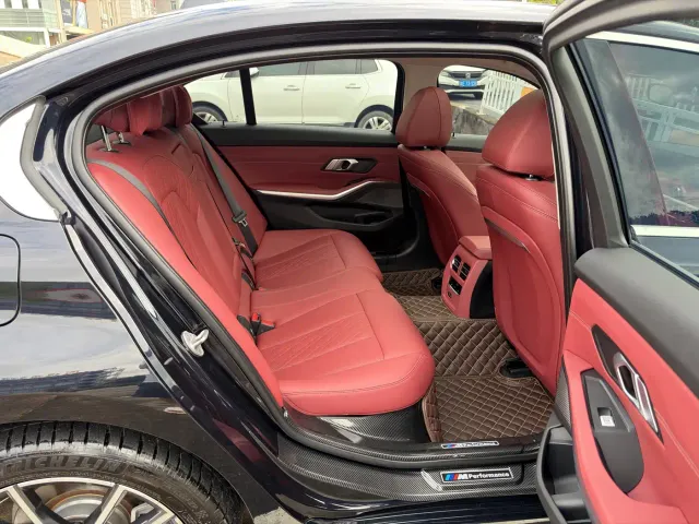 BMW 3 Series — Фото автомобиля 11