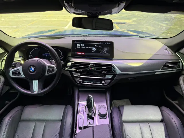 BMW 5 Series — Фото автомобиля 5