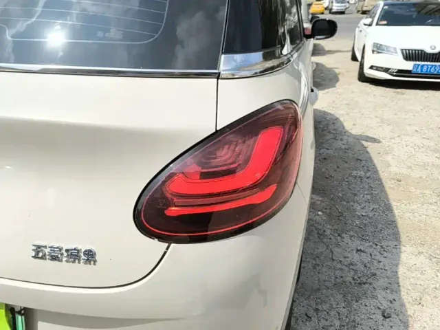Wuling Bingo — Фото автомобиля 23