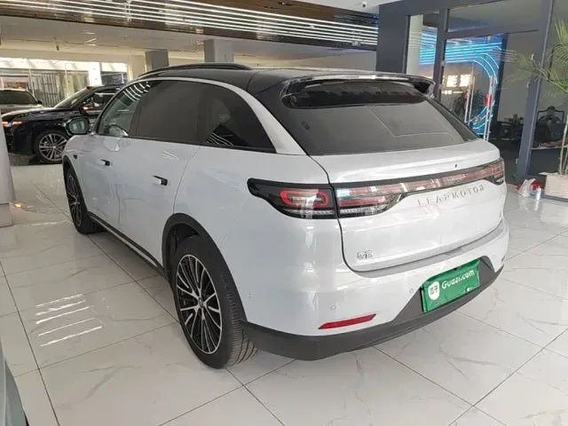 Leapmotor C11 — Фото автомобиля 4