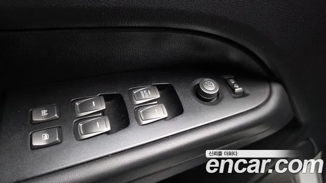 KG_Mobility_Ssangyong Rexton Новый Rexton Sport Дизель 2.2 4WD — Фото автомобиля 28