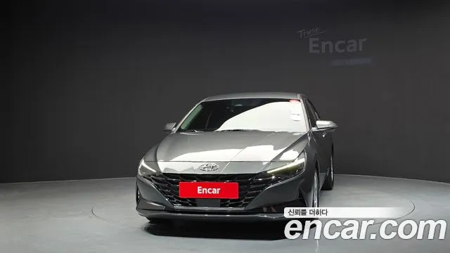 Hyundai AVANTE Avante (CN7) — Фото автомобиля 3