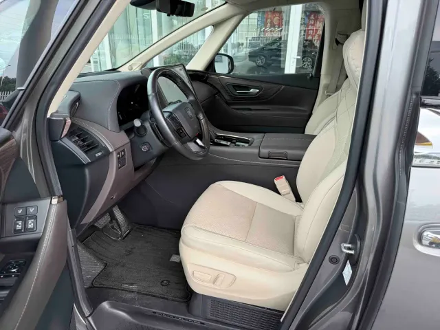 Toyota Vellfire — Фото автомобиля 3