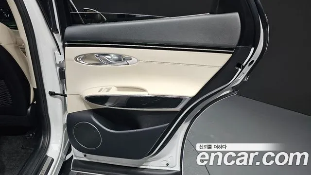 Genesis GV70 2.5T Бензин 2WD — Фото автомобиля 25
