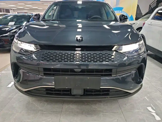 Leapmotor C11 — Фото автомобиля 2