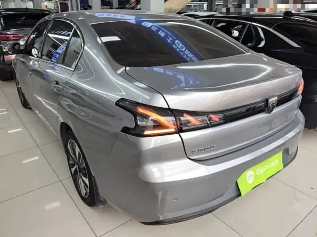 Peugeot 408 — Фото автомобиля 4