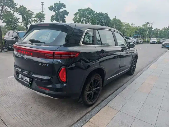 Skyworth Auto Skyworth EV6 — Фото автомобиля 8