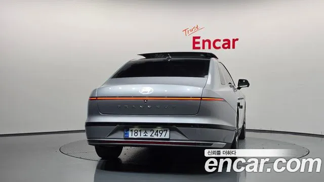 Hyundai Grandeur GN7 — Фото автомобиля 4