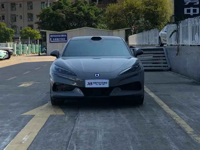 Denza Z9GT — Фото автомобиля 4