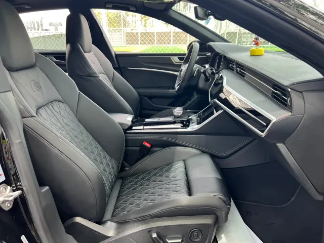 Audi A7 — Фото автомобиля 12