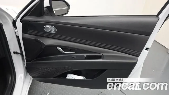 Hyundai AVANTE Avante (CN7) — Фото автомобиля 24