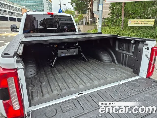 Ford F350 — Фото автомобиля 17
