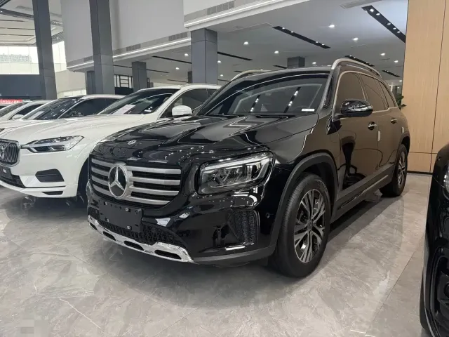 Фотография автомобиля — Mercedes-Benz GLB-Class