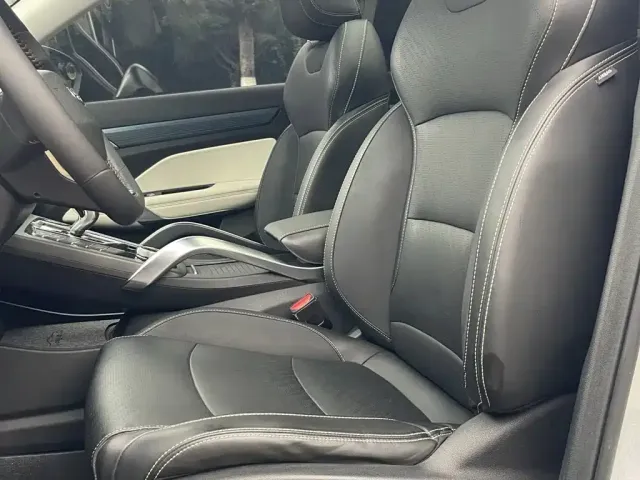 Geely Boyue — Фото автомобиля 6