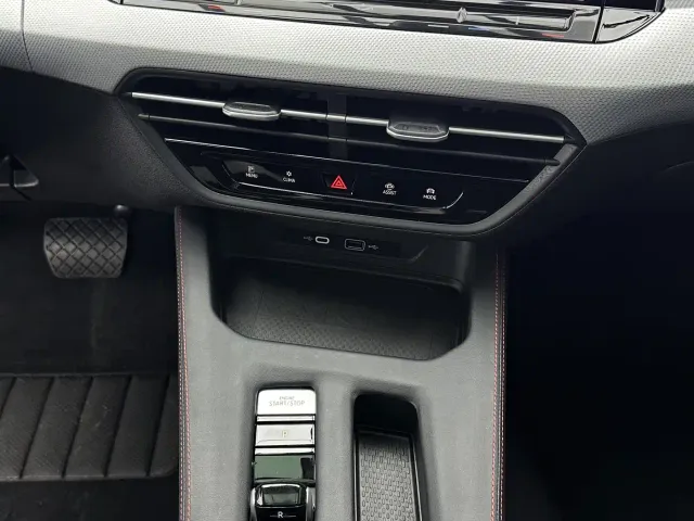 Volkswagen Lamando — Фото автомобиля 15
