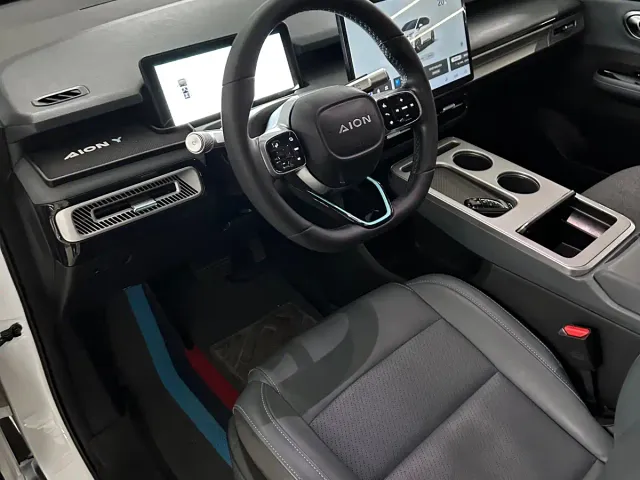 GAC Aion Y — Фото автомобиля 10