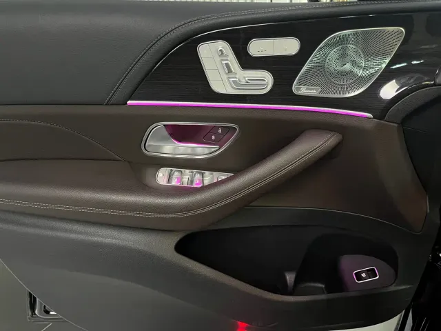 Mercedes-Benz GLS-Class — Фото автомобиля 30