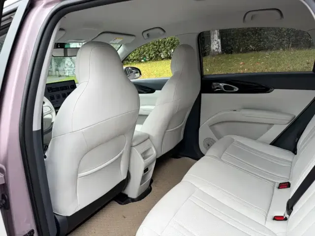 Geely Starry Wish — Фото автомобиля 11