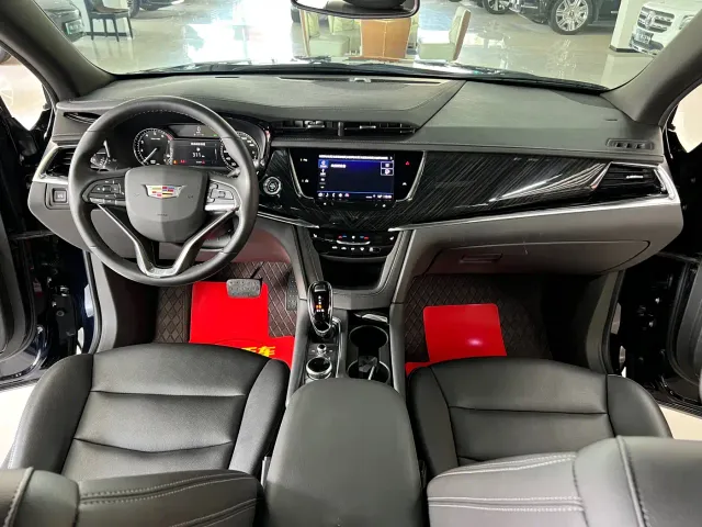 Cadillac XT6 — Фото автомобиля 11