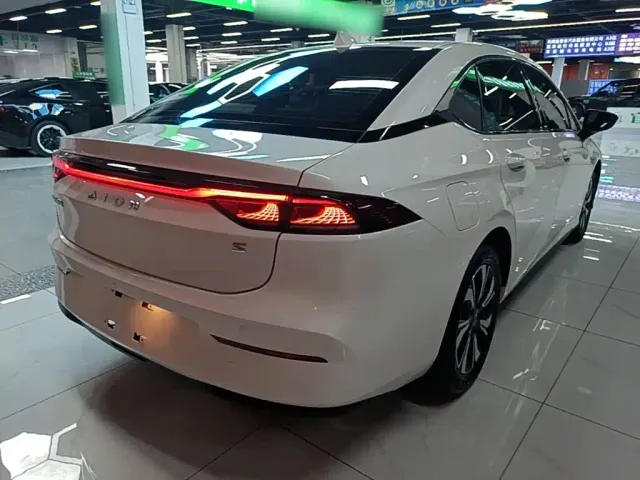 GAC Aion S — Фото автомобиля 6