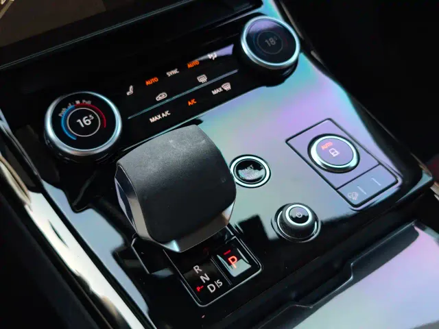 Land Rover Range Rover Sport — Фото автомобиля 8
