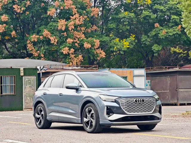 Audi Q4 e-tron — Фото автомобиля 2