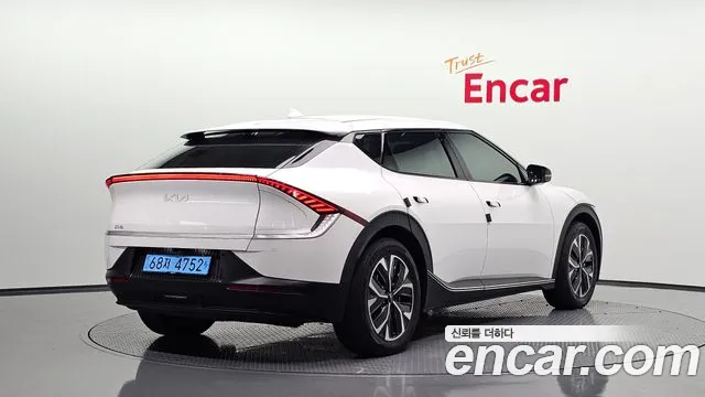 Kia EV6 — Фото автомобиля 2