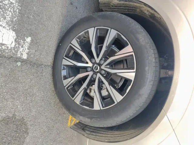 Volvo XC60 — Фото автомобиля 8
