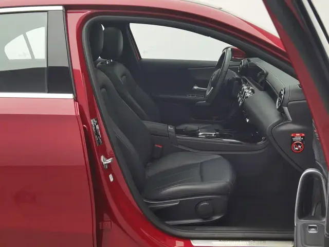 Mercedes-Benz A-Class — Фото автомобиля 23