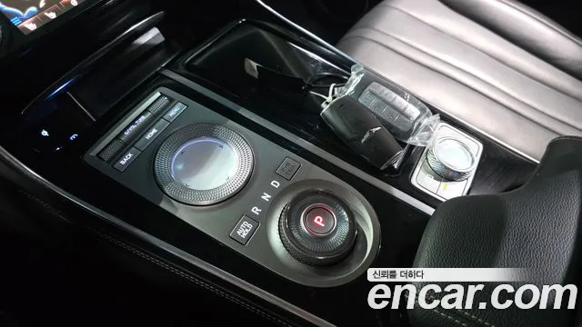 Genesis GV80 2.5T Бензин 2WD — Фото автомобиля 9