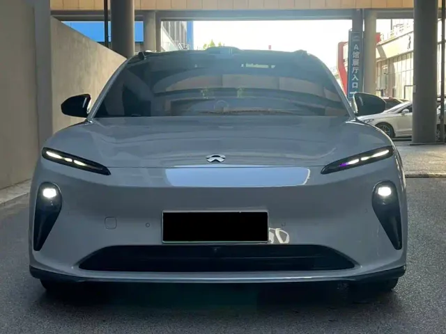 Nio ET5 Touring — Фото автомобиля 2