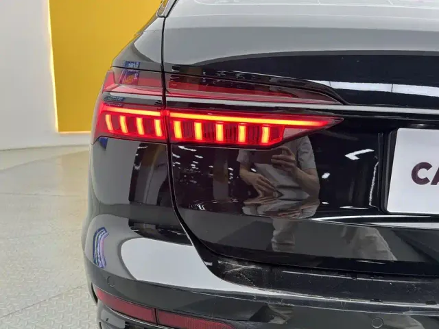 Audi A6 — Фото автомобиля 8