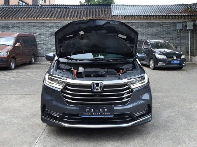 Honda Odyssey 2022 2.0L e:HEV Sharp Supreme Edition — Фото автомобиля 13