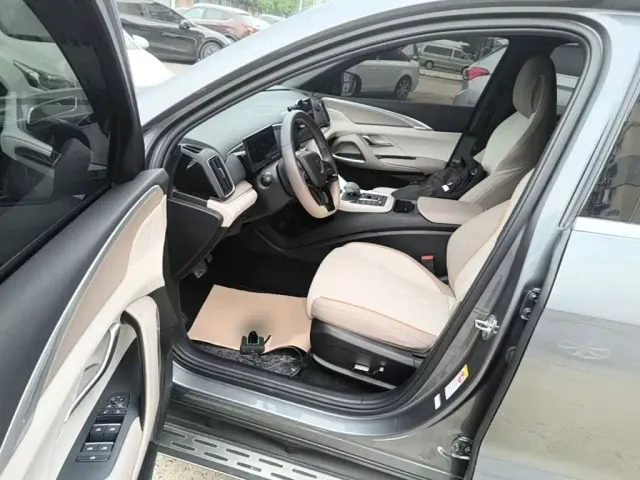 BYD Song Pro — Фото автомобиля 11