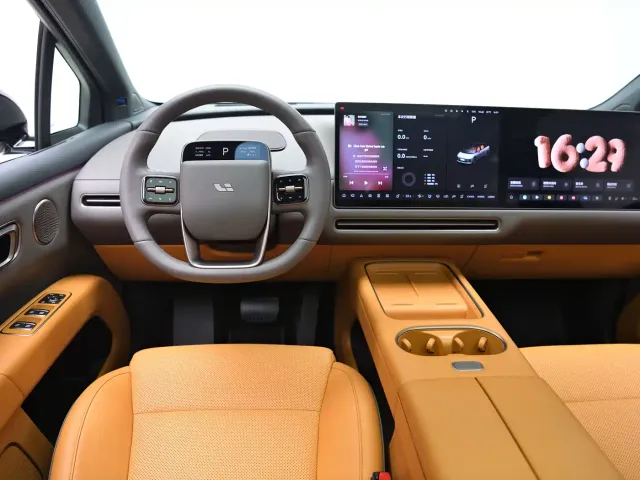 Li Auto i6 — Фото автомобиля 17