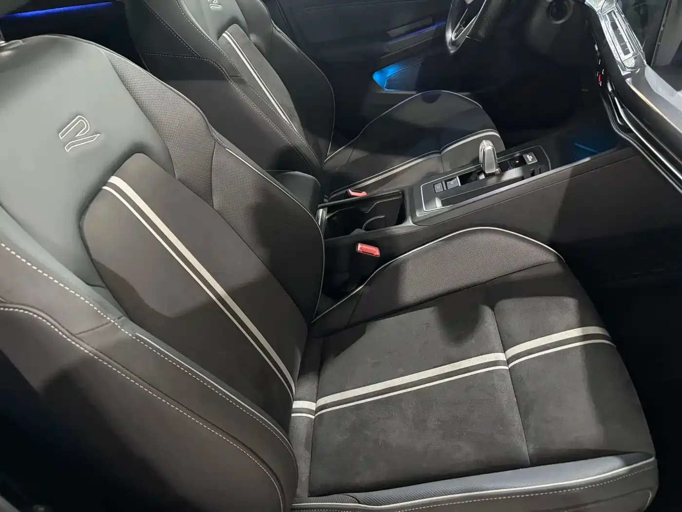 Volkswagen Golf 2021 280TSI DSG R-Line — Фото автомобиля 10
