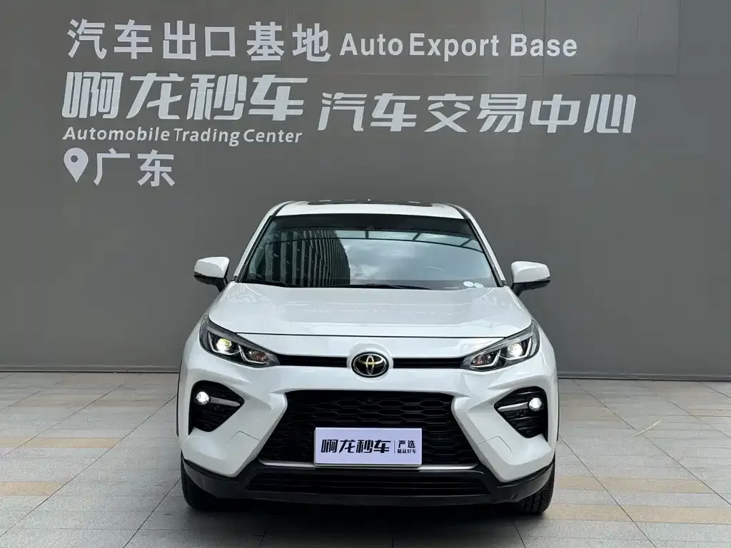 Toyota Wildlander 2022 2.0L CVT FWD Premium Edition — Фото автомобиля 2