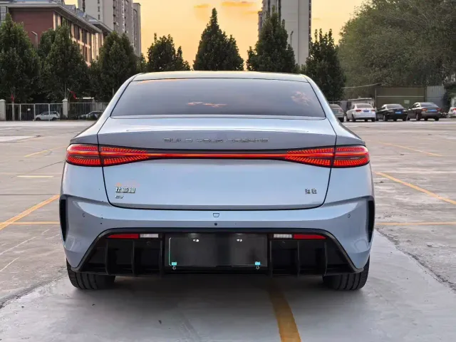 BYD Seal — Фото автомобиля 8